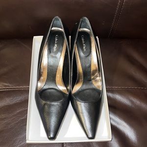 New never worn Calvin Klein